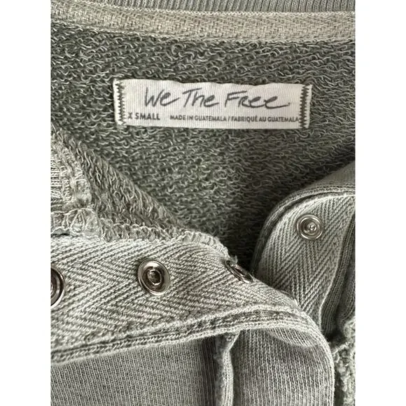 We The Free People Camden Henley Long Sleeve Sweatshirt XS Slouchy Boho Grunge - Picture 11 of 15